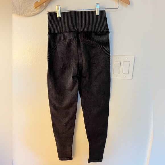 aerie offline ribbed leggings - Picture 3 of 4